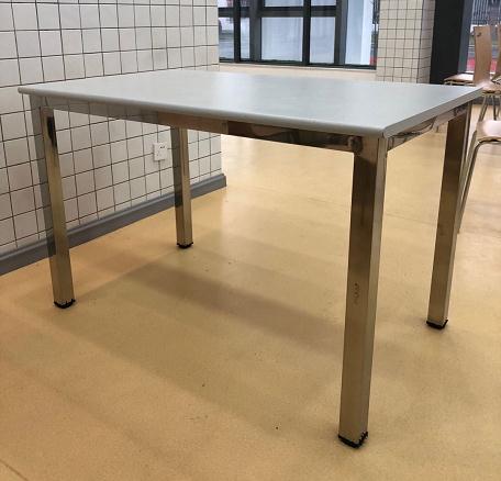不锈钢脚餐桌（HZ） 